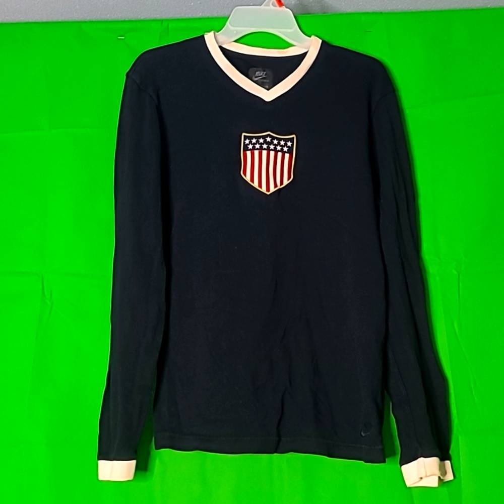 NIKE SPORTSWEAR AMERICAN V NECK LONG SLEEVE CENTENNIAL US SOCCER SWEATER